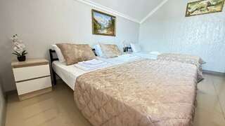 Гостиница Гостевой дом Березовый Адлер Классический трехместный номер-3