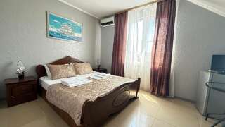 Гостиница Гостевой дом Березовый Адлер Двухместный номер с 1 кроватью или 2 отдельными кроватями-1