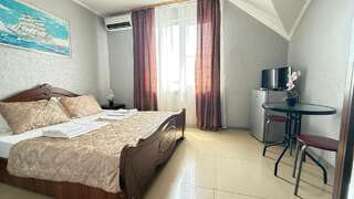 Гостиница Гостевой дом Березовый Адлер Двухместный номер с 1 кроватью или 2 отдельными кроватями-4